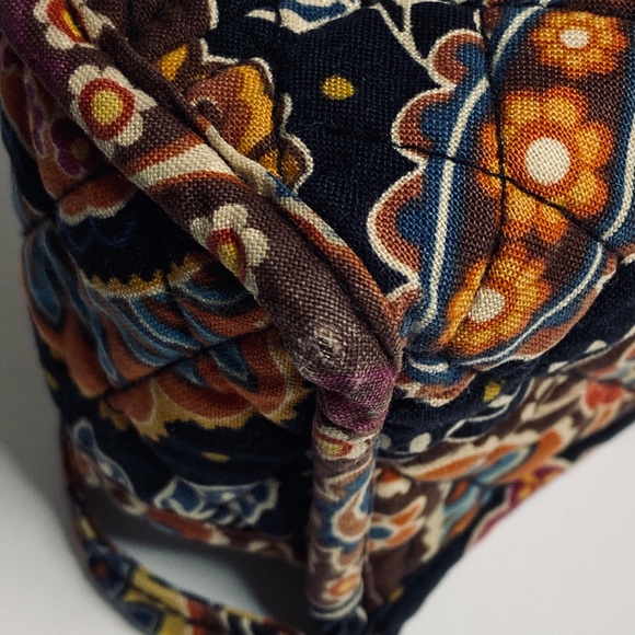 $5 when Bundled with 2 other items. 
Lot of 2 -Vera Bradley Kensington Pattern - Picture 5 of 14